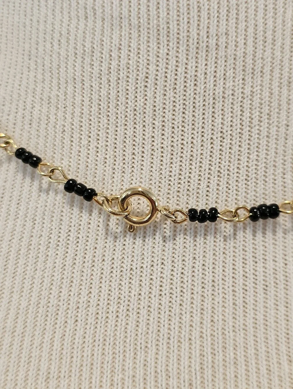 Gold & Black Beaded Y Necklace with Flower Pendant - Picture 4 of 5